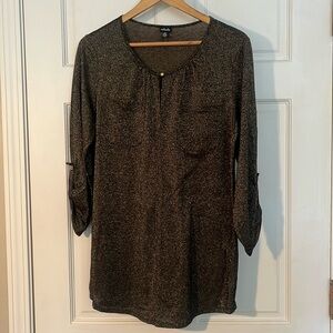 3/4 sleeve | gold and black | blouse | Size Medium